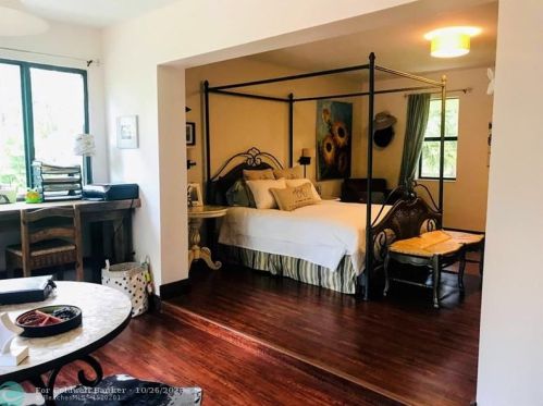 6612 Mandarin Blvd, Town Of Loxahatchee Groves FL  33470-3241 exterior