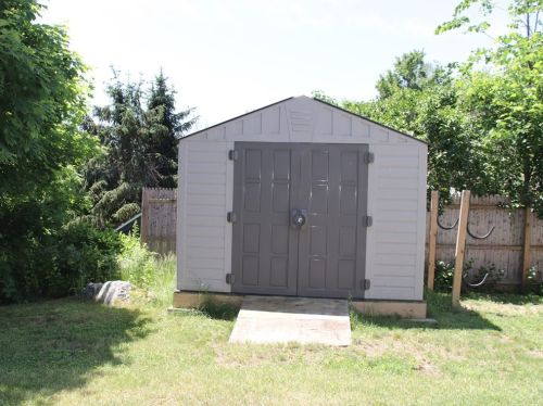 42 Brg St, Monson MA  01057-1208 exterior