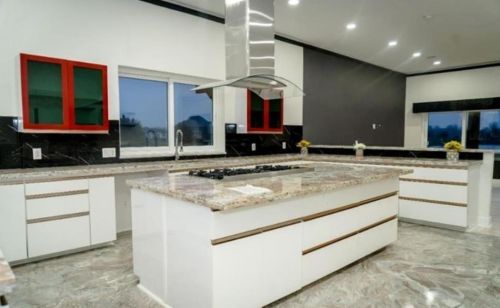 703 Leaning Oak Trl, Richmond TX  77406-4653 exterior