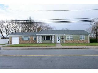 180 Budlong Rd, Cranston, RI 02920-6446