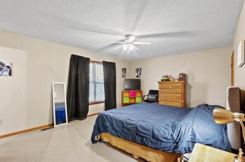 401 Highview Dr, Bellefontaine OH  43311-9145 exterior