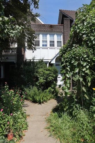 5559 Beacon St, Pittsburgh PA  15217-1903 exterior