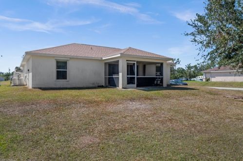 2918 44 St, Lehigh Acres FL 33976-4758 exterior