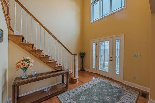 1318 Woodbridge Dr, Latrobe, PA 15650-8905