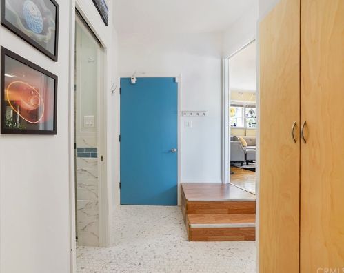 6520 Rosebay St, Long Beach CA  90808-4057 exterior