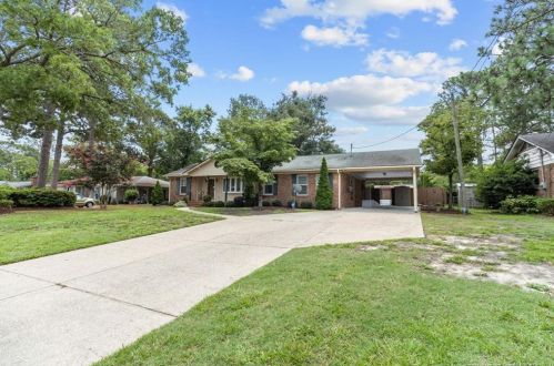 714 Shortridge Rd, Fayetteville, NC 28303-2145