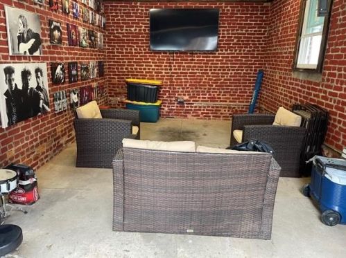 7908 Kennedy Blvd, North Bergen, NJ 07047-4120