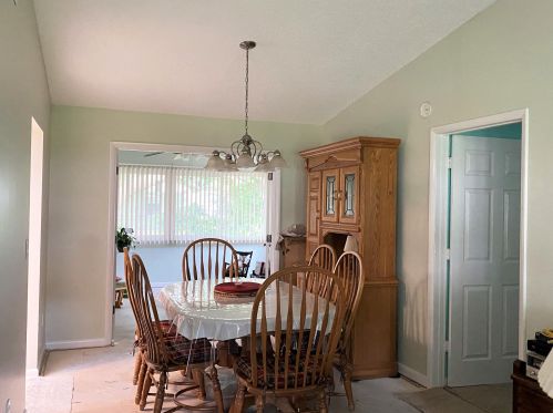 5704 Paleo Pines Cir, Fort Pierce FL  34951-2351 exterior