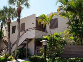 184 Pineneedle Dr, Bradenton, FL 34210-4624