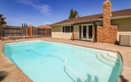 6324 Twin Wood Way, Citrus Heights CA  95621-3526 exterior