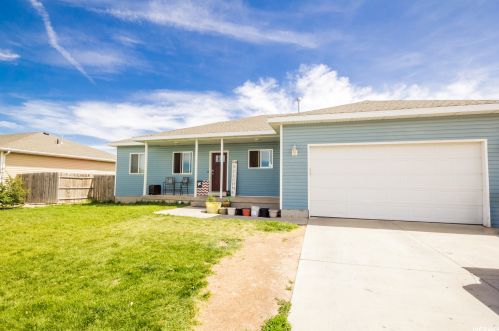 1437 925, Vernal, UT 84078-4240
