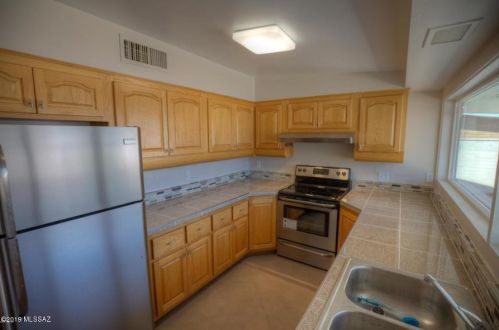 5861 Hampton St, Tucson AZ  85712-2908 exterior