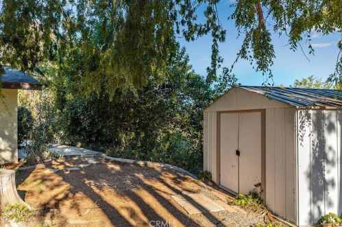 856 Sunset Dr, Redlands CA  92373-6938 exterior