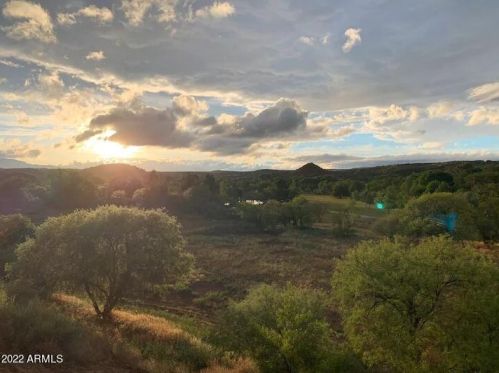 10090 Willow Dr, Cornville AZ  86325-5407 exterior