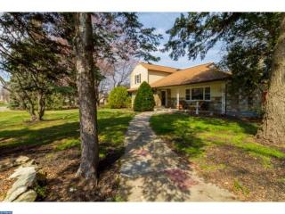 1825 Spera Ln, Norristown, PA 19403-2826