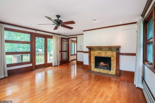 3 Orchard St, Greystone Park NJ  07950-3228 exterior