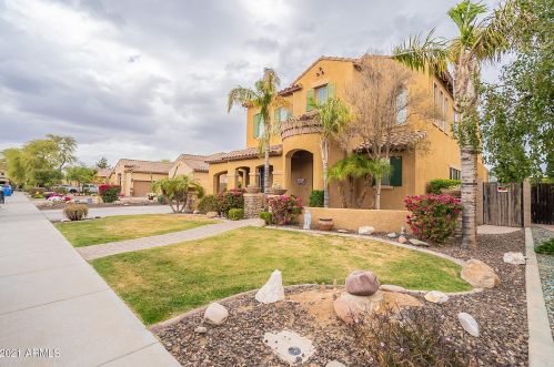 3046 Killarney St, Gilbert, AZ 85298-9060