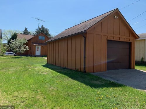 308 4th St, Little Falls, MN 56345-1328