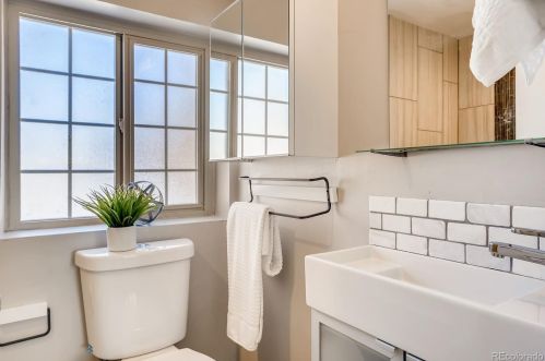 3641 Cook St, Denver CO 80205-3740 exterior