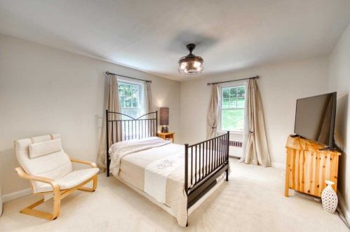 21 Mount Hope Rd, Mahopac NY  10541-1642 exterior