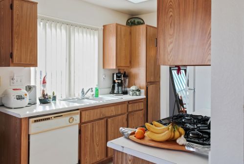 10370 Bel Air Dr, Beaumont CA  92223-5580 exterior