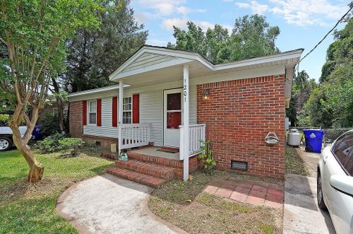 1201 Shadow Dr, Mount Pleasant SC  29464-3700 exterior