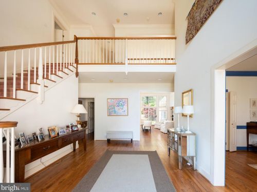 1214 Weybridge Ln, Wayne, PA 19087-4635