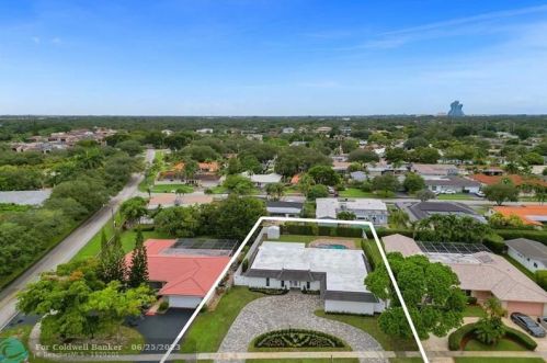 3850 36th Ave, Hollywood FL  33021-1900 exterior