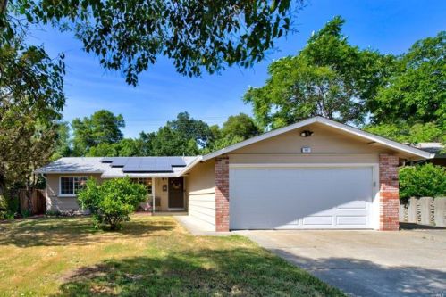 362 Berryessa Dr, Vacaville CA  95687-4929 exterior