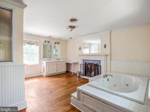 17363 Charles Town Rd, Charles Town WV  25414-5221 exterior