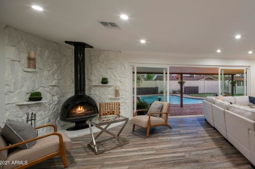 8649 Plz Ave, Scottsdale AZ 85250-6706 exterior