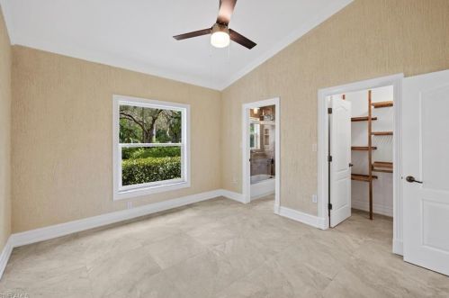 2291 Oakes Blvd, Naples FL  34119-1371 exterior