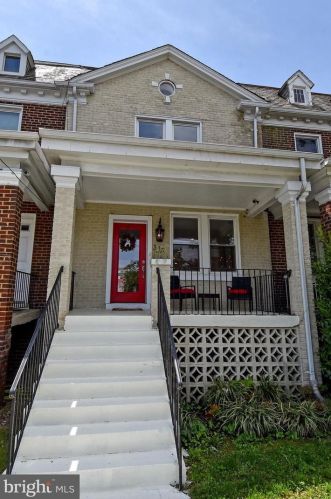 310 Emerson St, Washington, DC 20011-4110