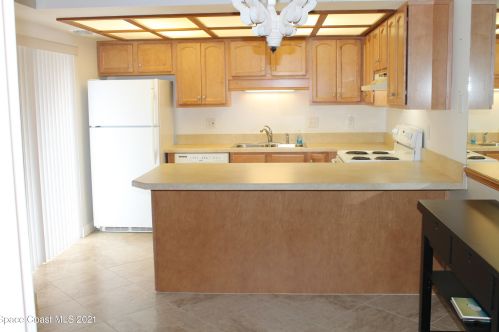 1658 Park Ave, Titusville, FL 32780-3300