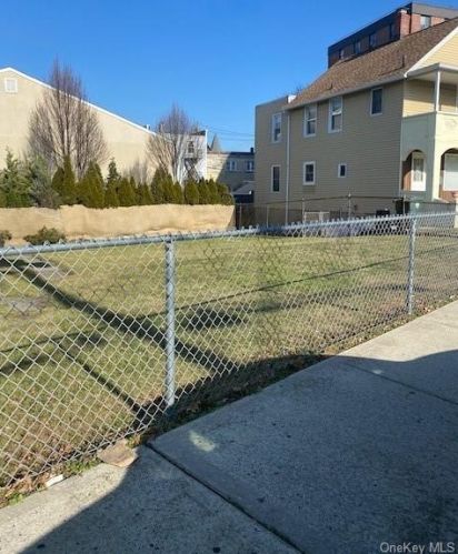 25 Beech St, Rye Brook, NY 10573-5001