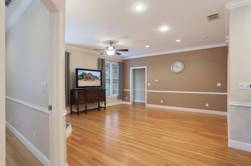 5057 Harney Ln, Lodi CA  95240-6922 exterior