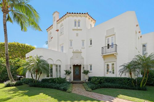 130 Brazilian Ave, Palm Beach, FL 33480-4209