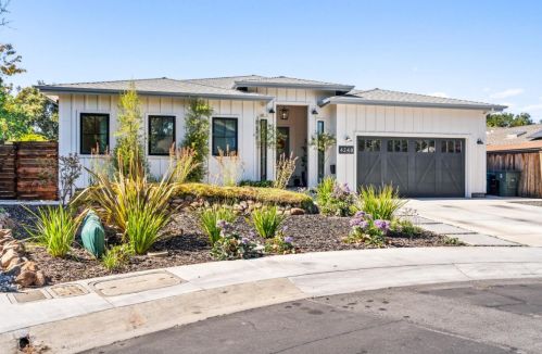 4248 Los Palos Pl, Palo Alto, CA 94306-4311