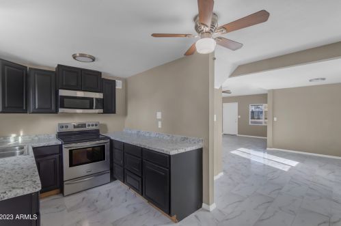 43 Elwood St, Phoenix AZ  85040-1025 exterior