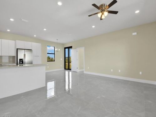 800 3rd Ave, Cape Coral, FL 33991-2503