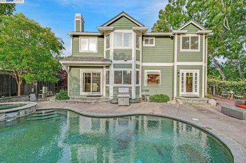 795 Daisyfield Dr, Livermore CA  94551-3990 exterior