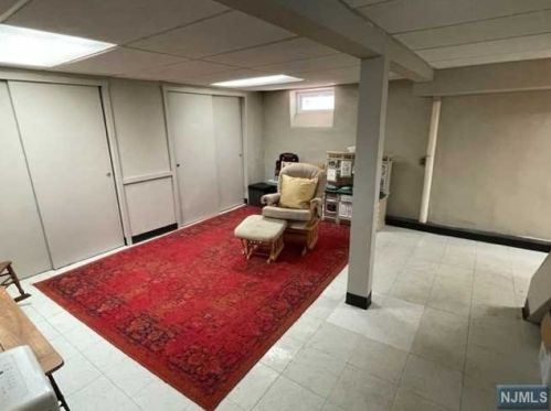 1130 Magnolia Rd, Teaneck NJ  07666-2744 exterior