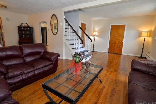 23 Southwick Ave, Waterbury, CT 06705-1233