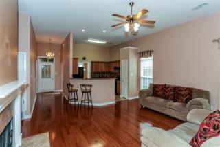 4593 Tulip Bend Dr, Memphis, TN 38135-0727