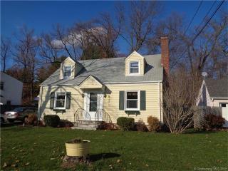 205 Hollister St, Manchester CT  06042-3271 exterior