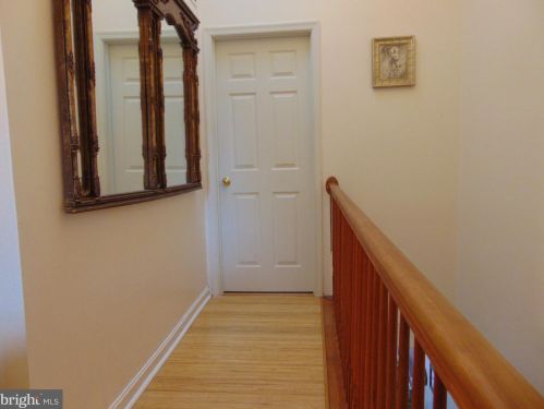 14833 Winding Loop, Woodbridge VA  exterior