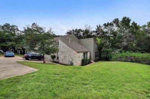 6505 Cat Creek Trl, Austin TX  78731-2613 exterior