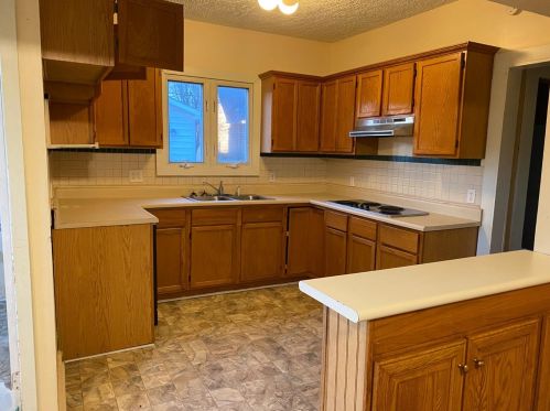729 Market St, Washington Ch, OH 43160-1533