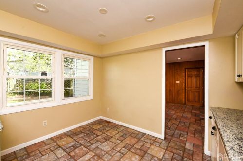 20 Midsummer Dr, Old Bridge NJ  08857-2712 exterior