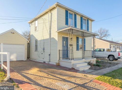 301 Howard St, Wilmington, DE 19804-1517